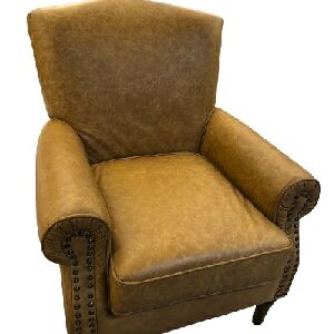 POLTRONA BLACK JACK COURO PREMIUM C/ TACHAS