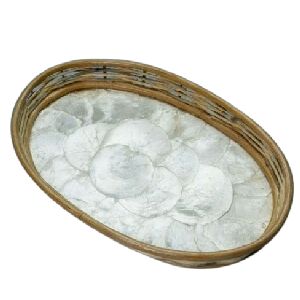 TRAVESSA OVAL EM MADREPEROLA RATTAN