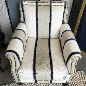 POLTRONA TACHA LISTA LARGA P.E