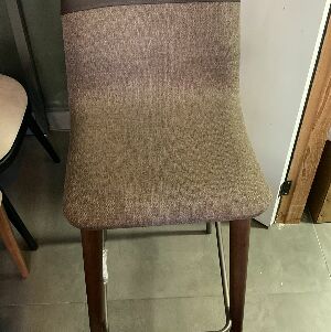 BANQUETA ALFAIATE CAPUCCINO T3018 OURO VELHO DETALHE C1008 E1 1,20x40x53cm