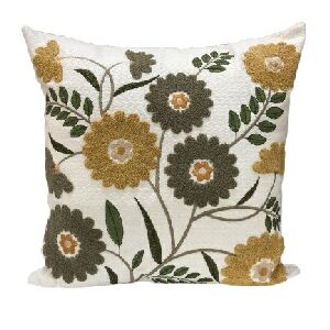 ALMOFADA RUSTICA 52X52 BORD ESPONJA FLORES DOURADO MD01