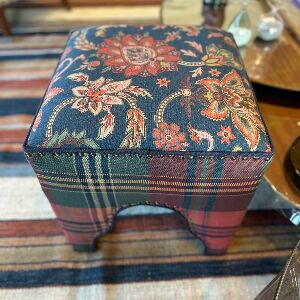 PUFF ARABE TARTANS GORDON E PAILEY BLUE