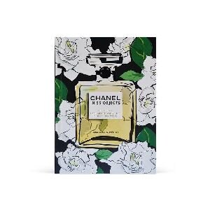 LIVRO CHANEL IN 55 OBJECTS - EMMA BAXTER-WRIGHT 1 ED 2023