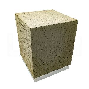 BANQUETA QUADRADA EM MADEIRA COM REVEST. EM PU