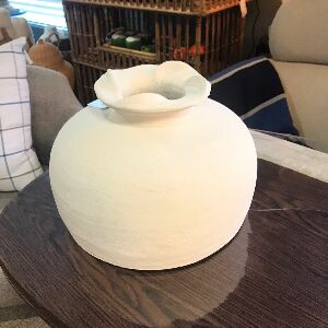 VASO ARTESANAL CER&Acirc;MICO SACRAMENTO BRUTA