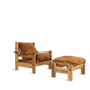 POLTRONA + PUFF SENHOR