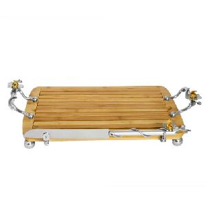 CONJUNTO MIGALHEIRA EM BAMBU ORQU&Iacute;DEA COM FACA PARA QUEIJO 41X27X9CM