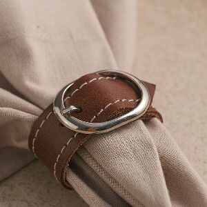 CJ 4 ANEIS P/GUARDANAPOS COURO C/FIVELA 3X6CM