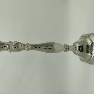 CASTI&Ccedil;AL EM ALUM&Iacute;NIO COM BASE QUADRADA