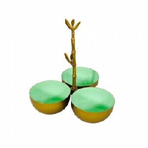 PETISQUEIRA EM METAL