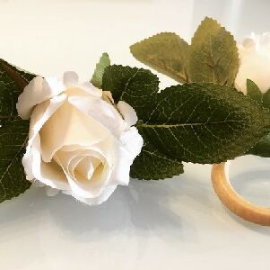 SUPORTE DE GUARDANAPO ROSAS BRANCAS CJ 4 10X10CM